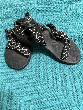 Chaco Black and White Geometric Strap Sandals